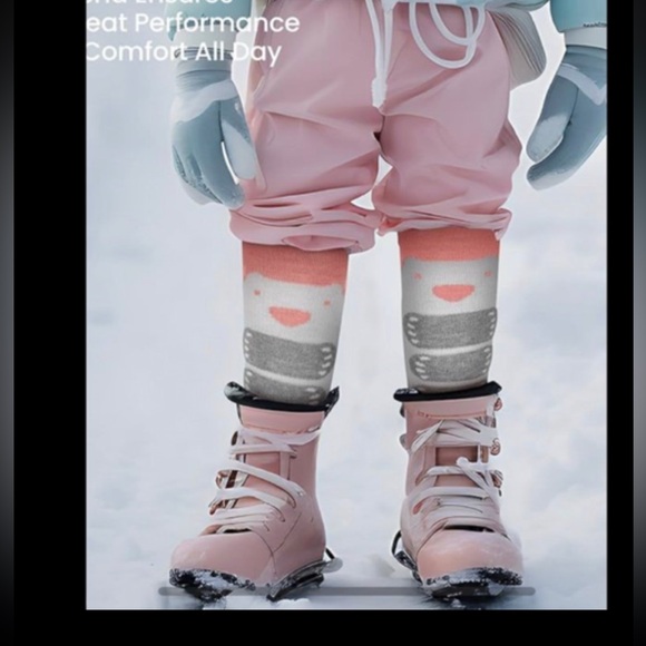 •New OutdoorMaster Kids Ski Socks 2 pack Size Small Pink and Gray Merino Wool - Picture 2 of 5